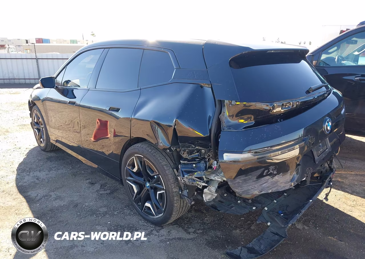 2025 BMW Ix xDrive50 VIN:WB523CF03SCT07734 - 3