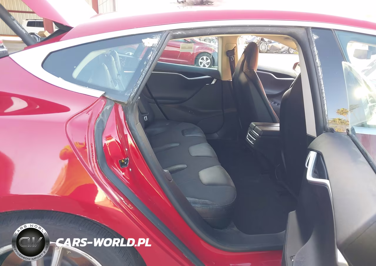 2013 Tesla Model S VIN:5YJSA1AC3DFP10926 - 8