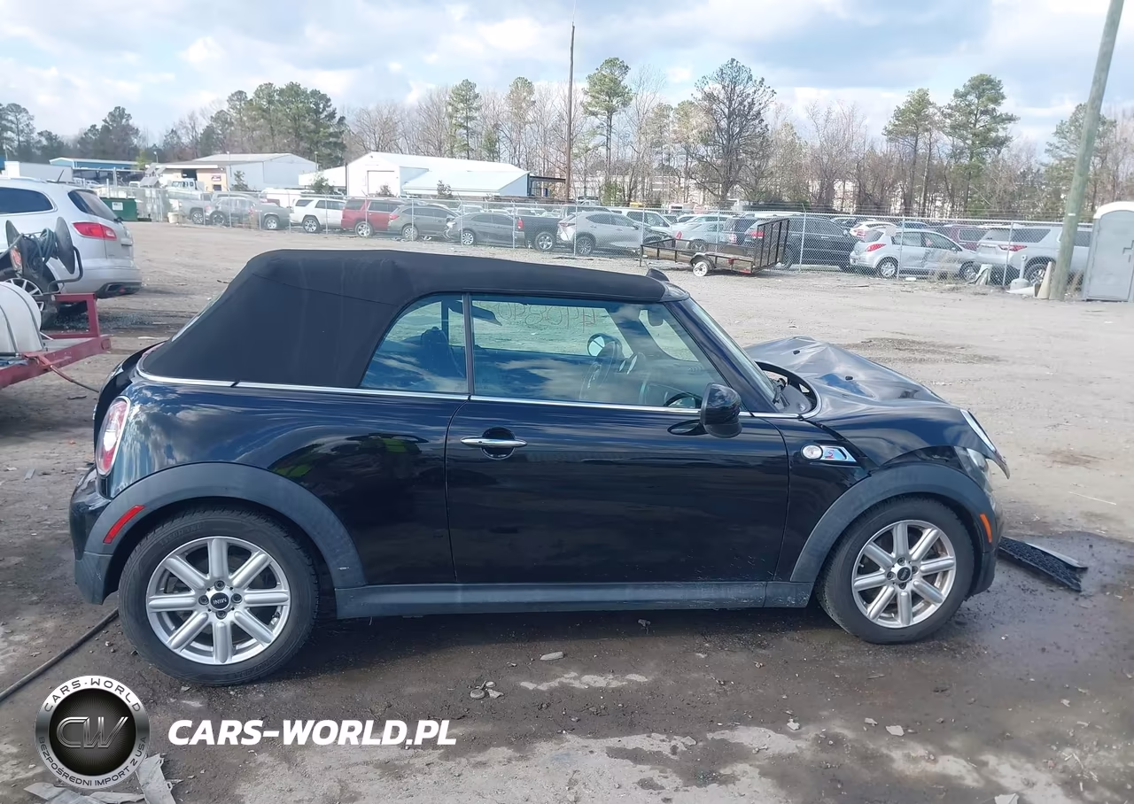 2015 Mini Convertible Cooper S VIN:WMWZP3C5XFT299013 - 14