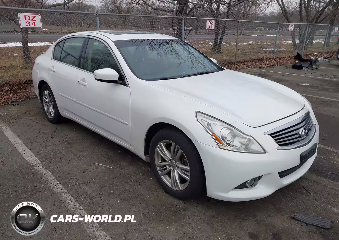 2013 Infiniti G37X