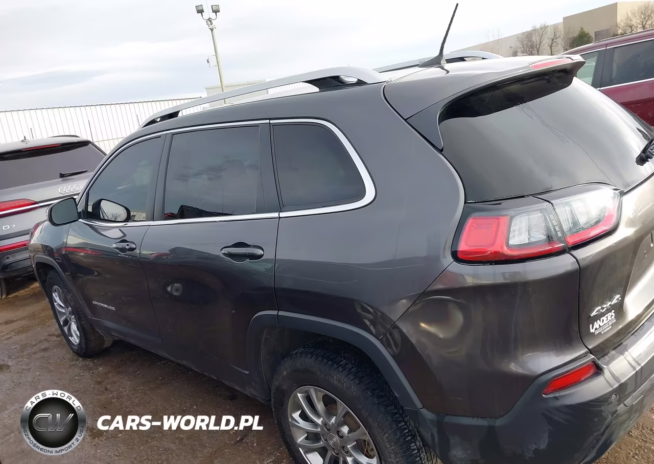 2020 Jeep Cherokee Latitude Plus 4X4 VIN:1C4PJMLB0LD590553 - 14