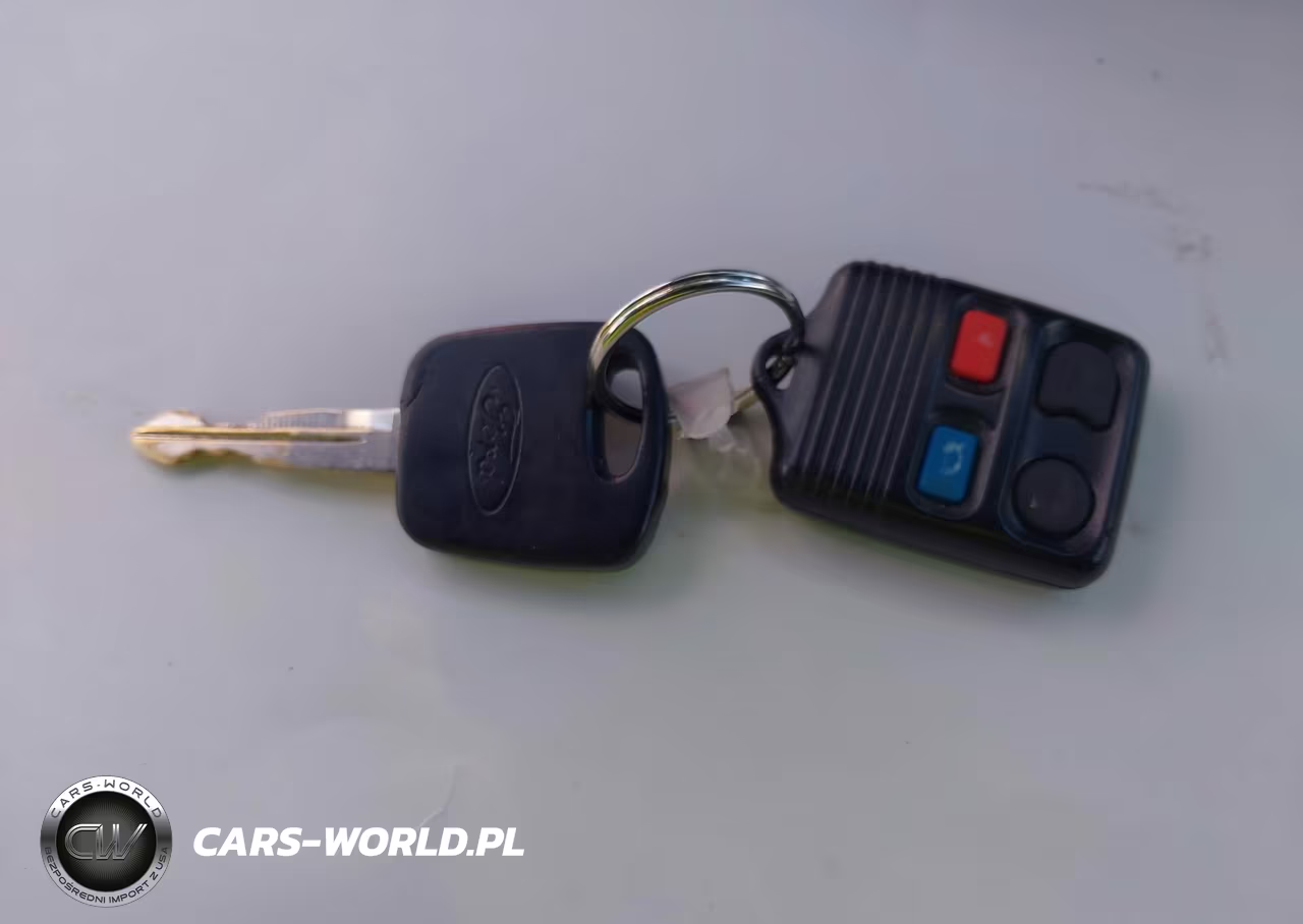 2000 Ford Focus Zx3 VIN:3FAFP3130YR203262 - 11