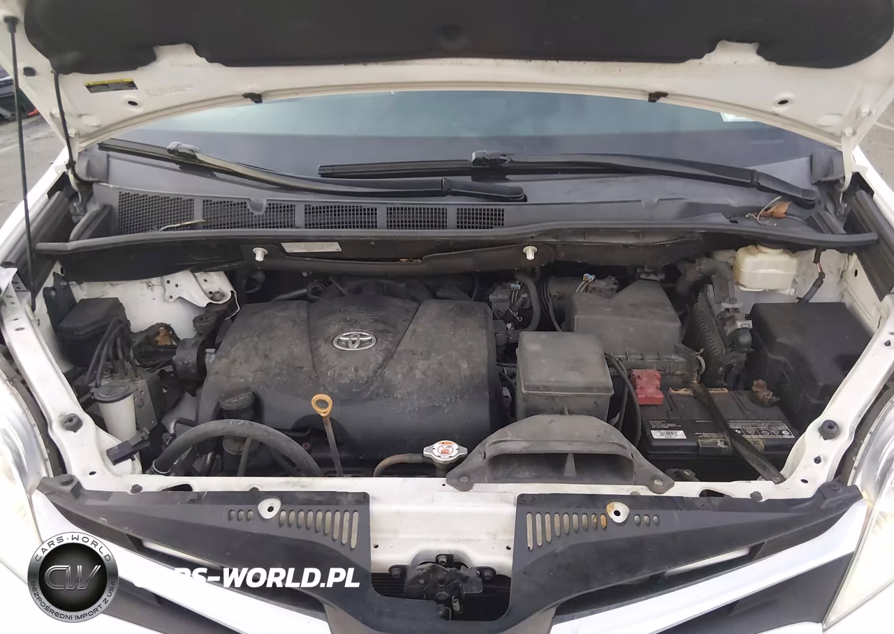 2020 Toyota Sienna Le VIN:5TDJZ3DCXLS251755 - 10
