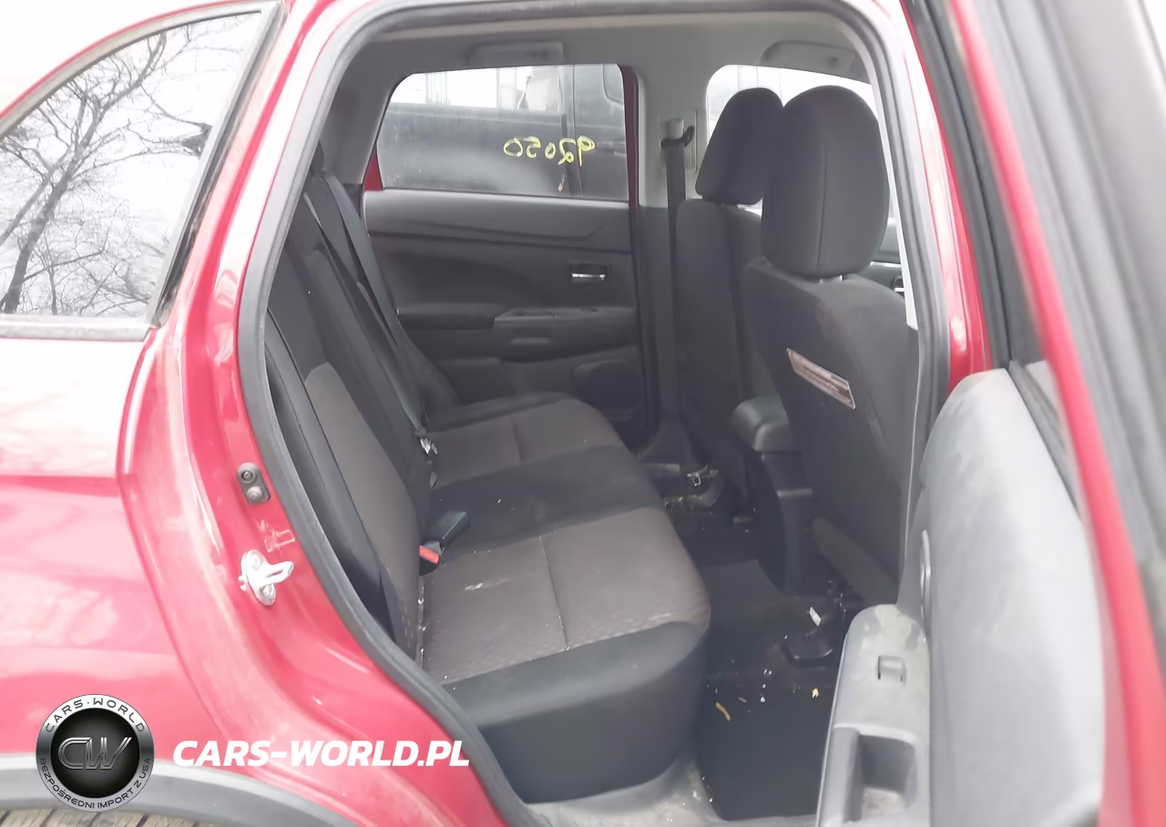 2017 Mitsubishi Outlander Sport 2.0 Le VIN:JA4AP3AU1HZ020973 - 8