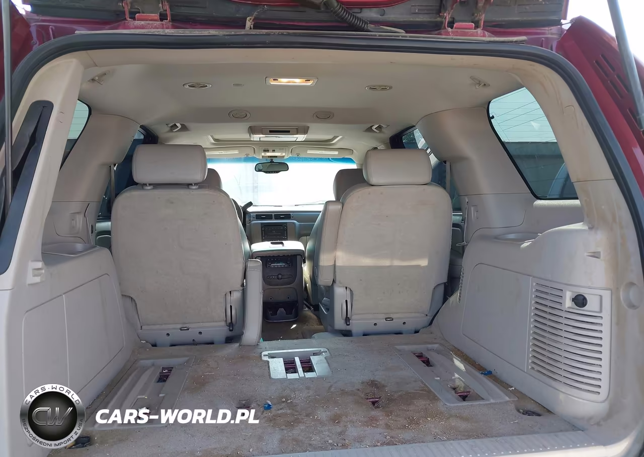 2010 Chevrolet Tahoe Lt VIN:1GNUKBE02AR142001 - 17