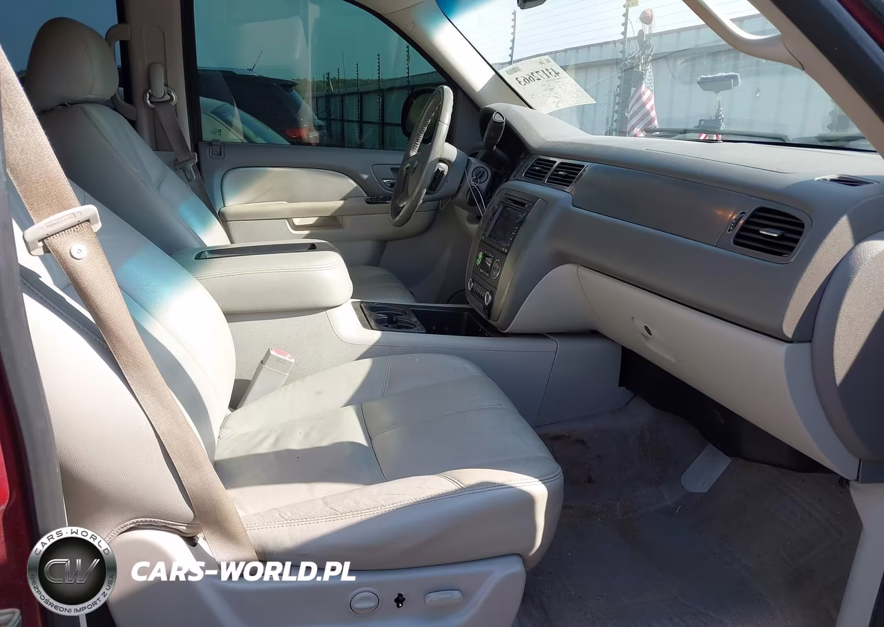 2010 Chevrolet Tahoe Lt VIN:1GNUKBE02AR142001 - 5