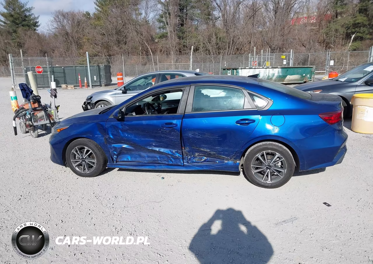2023 Kia Forte Lxs VIN:3KPF24AD7PE519514 - 14