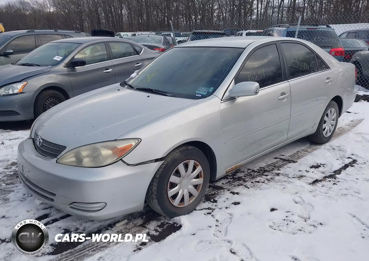 2002 Toyota Camry Le VIN:4T1BE32K22U089104 - 2