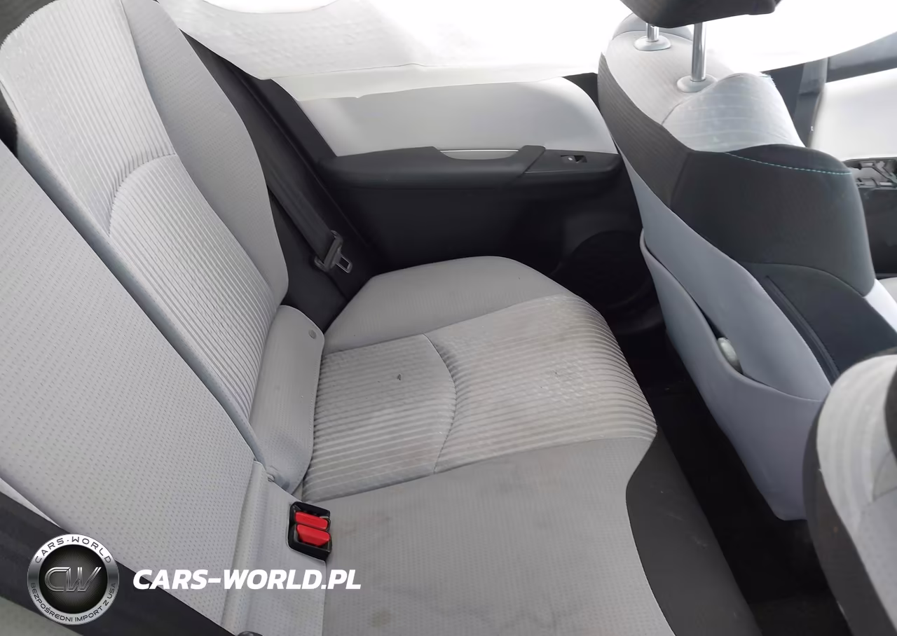 2017 Toyota Prius Two VIN:JTDKBRFUXH3574973 - 8