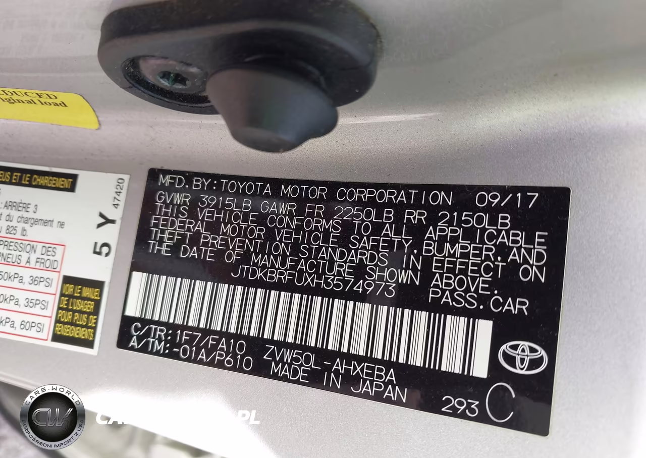 2017 Toyota Prius Two VIN:JTDKBRFUXH3574973 - 9