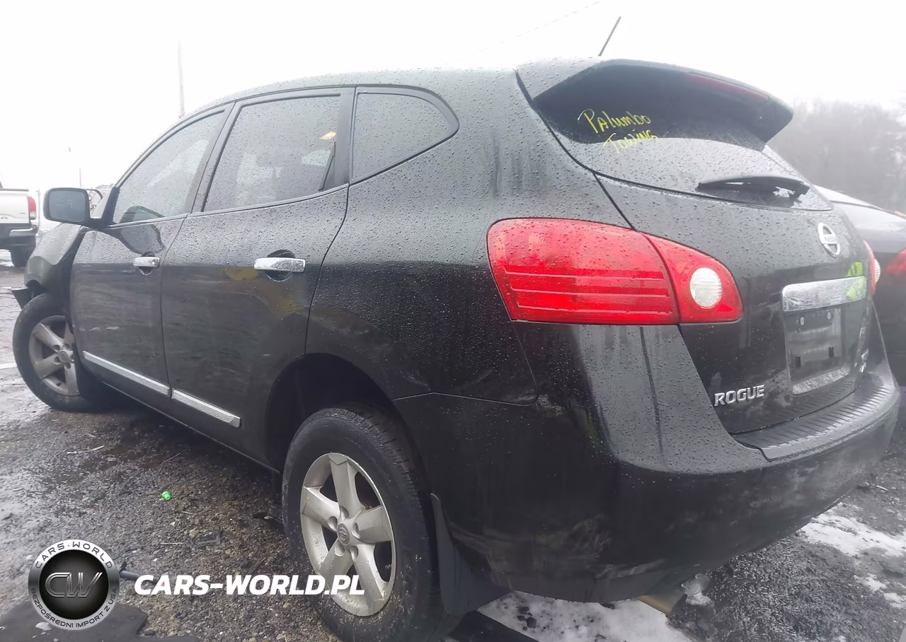 2013 Nissan Rogue S VIN:JN8AS5MV4DW633965 - 3