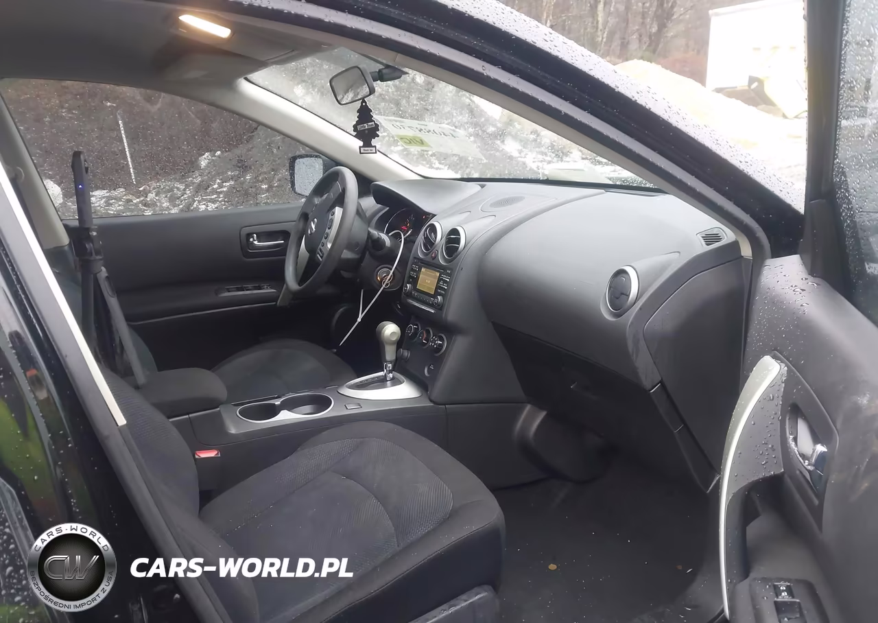 2013 Nissan Rogue S VIN:JN8AS5MV4DW633965 - 5