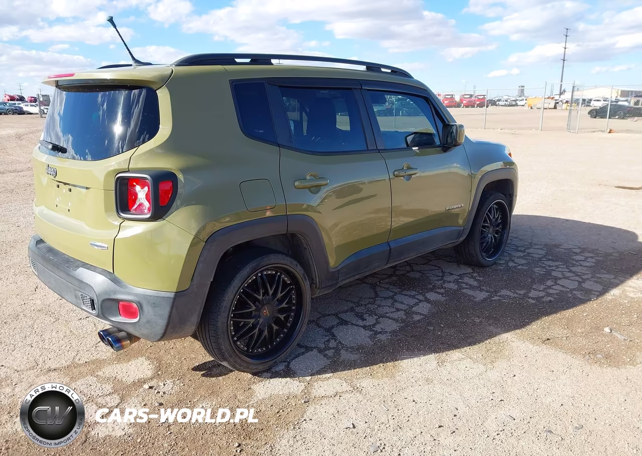 2015 Jeep Renegade Latitude VIN:ZACCJBBT0FPB63201 - 4