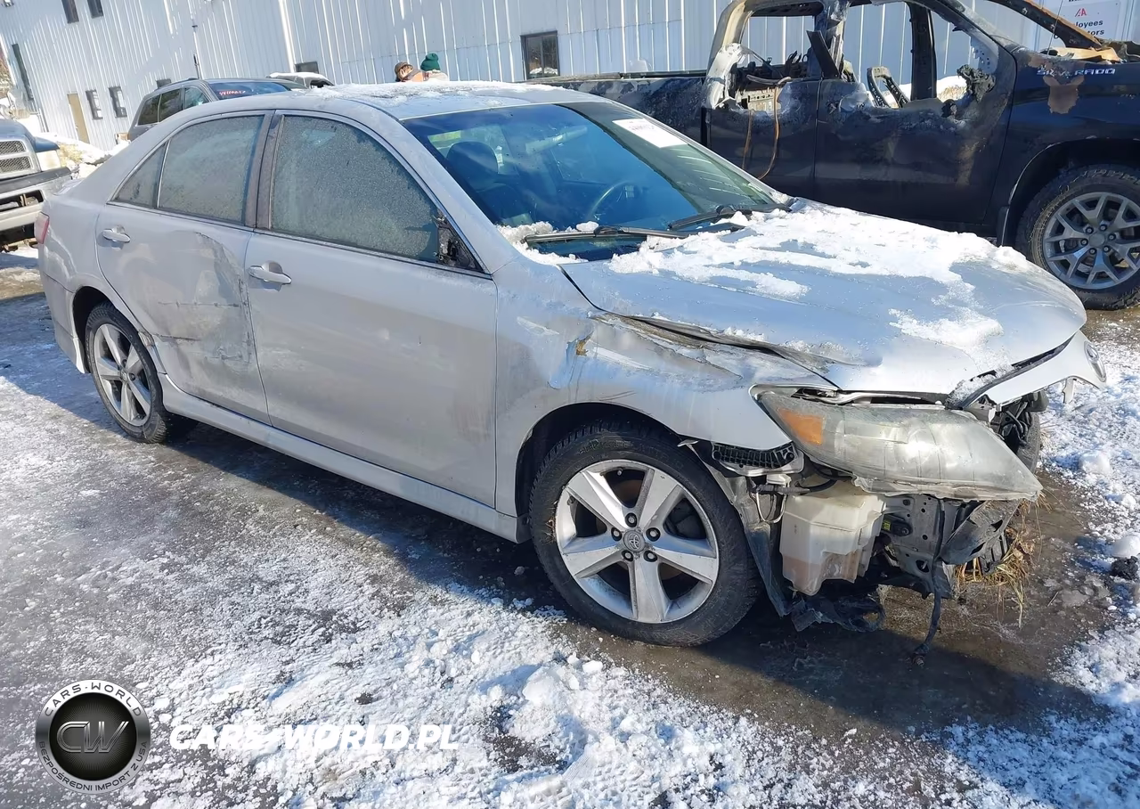 2010 Toyota Camry Se – zdjęcie 1 z 14