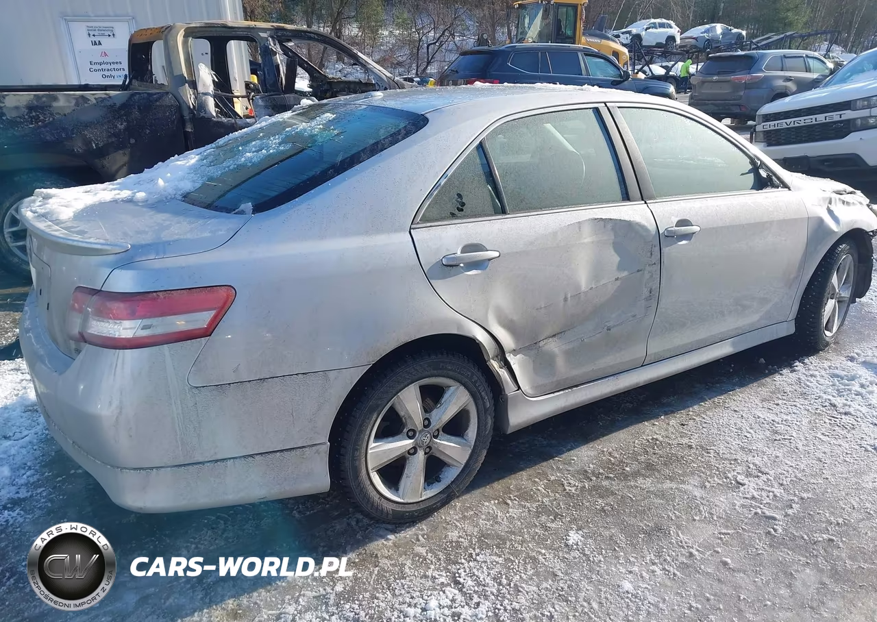 2010 Toyota Camry Se VIN:4T1BF3EK6AU519868 - 4