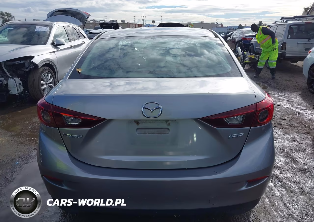 2015 Mazda Mazda3 I Sport VIN:3MZBM1U72FM231592 - 16