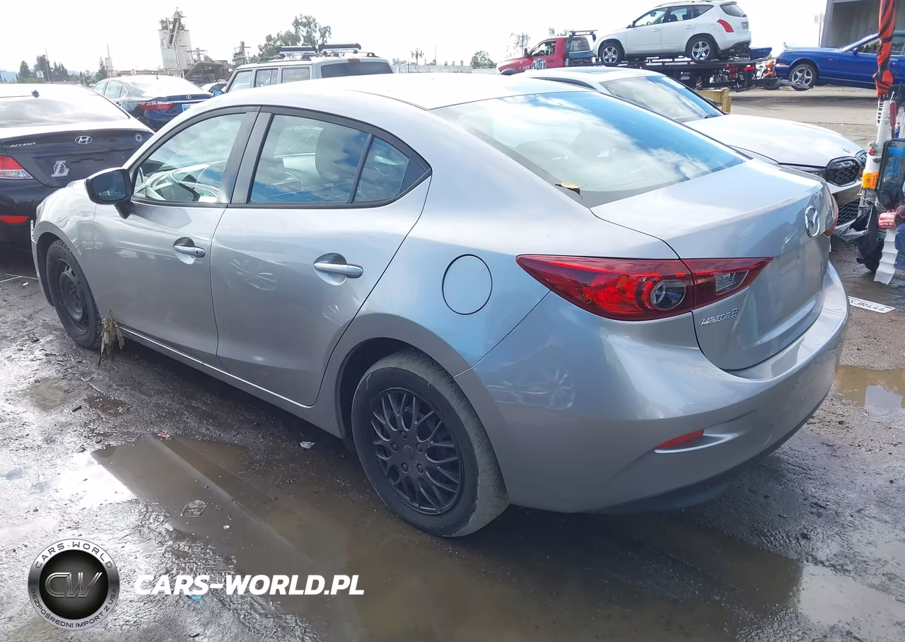 2015 Mazda Mazda3 I Sport VIN:3MZBM1U72FM231592 - 3