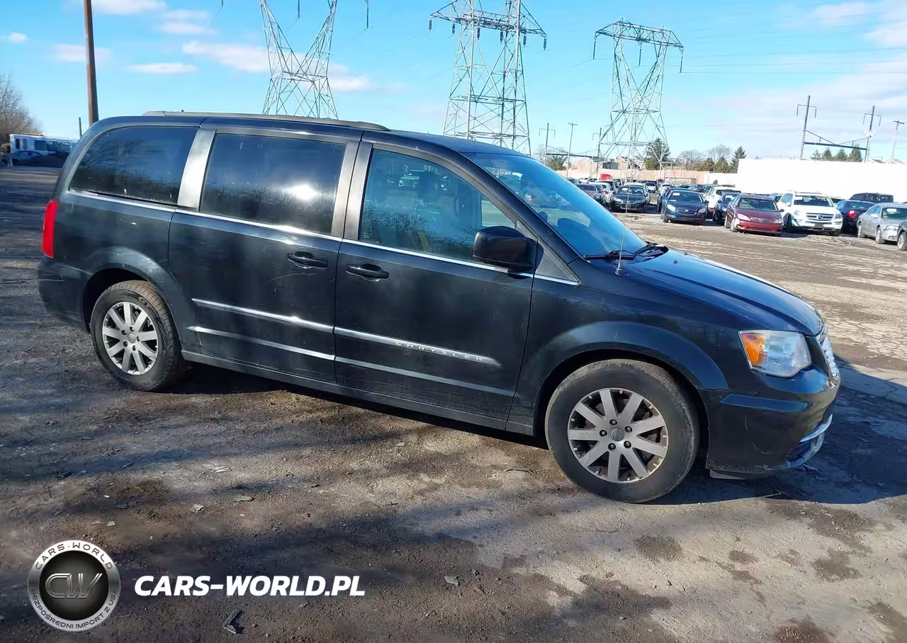 2016 Chrysler Town & Country Touring