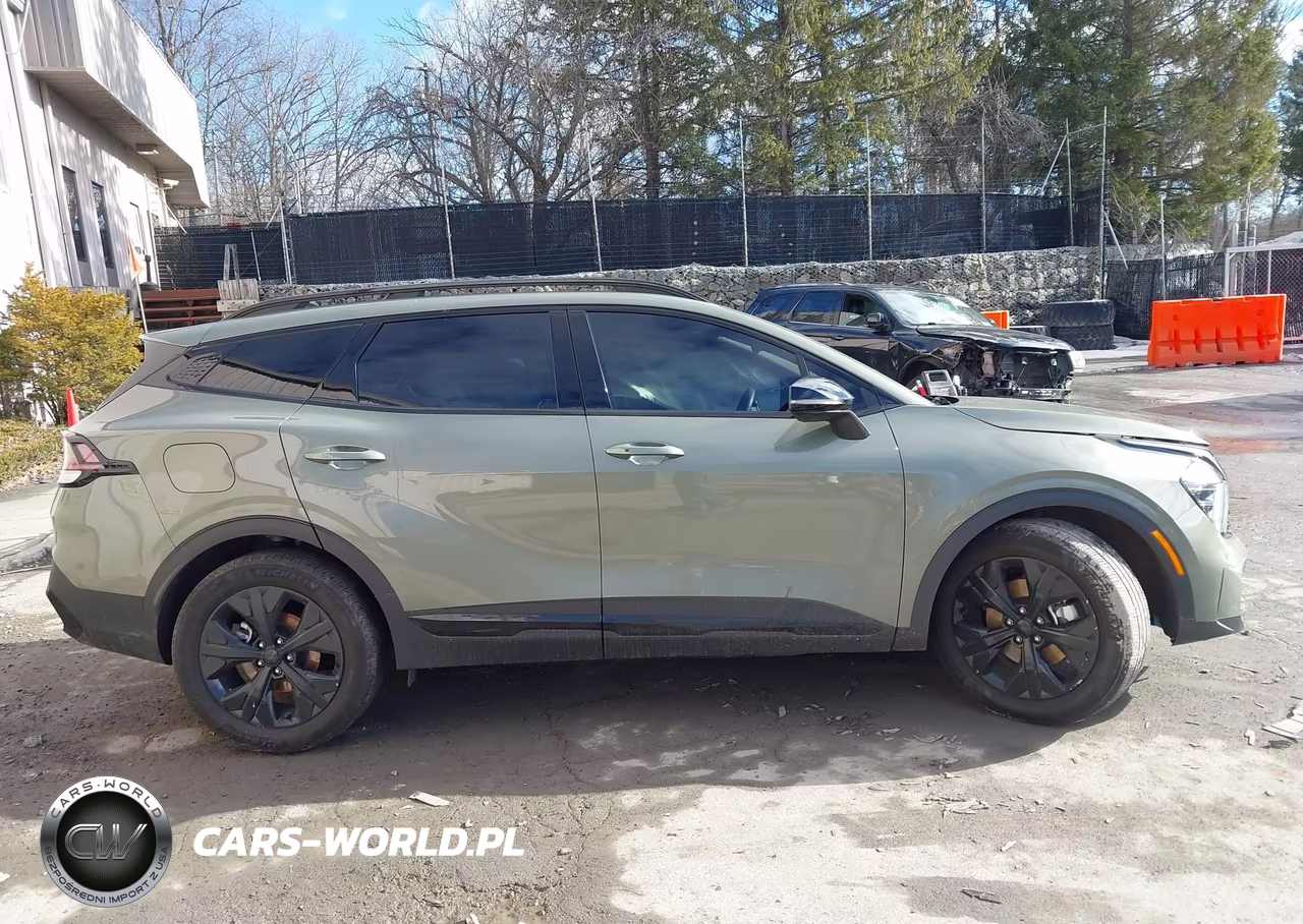 2025 Kia Sportage Plug-In Hybrid X-Line VIN:KNDPYDDH1S7253529 - 13