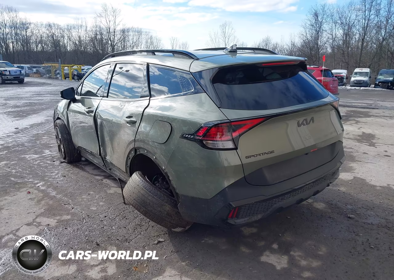 2025 Kia Sportage Plug-In Hybrid X-Line VIN:KNDPYDDH1S7253529 - 3