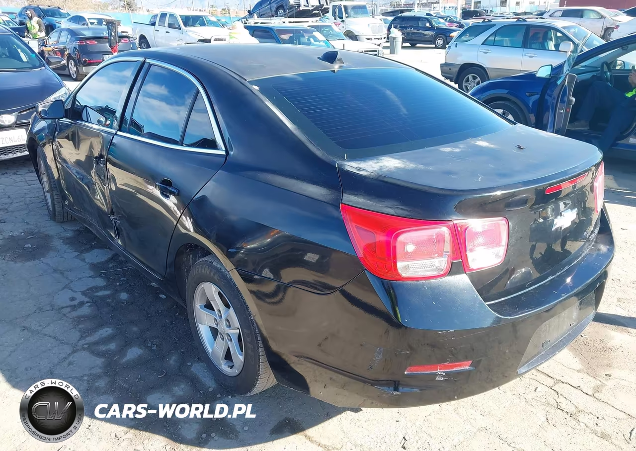 2013 Chevrolet Malibu 1Lt VIN:1G11C5SA2DU137687 - 3
