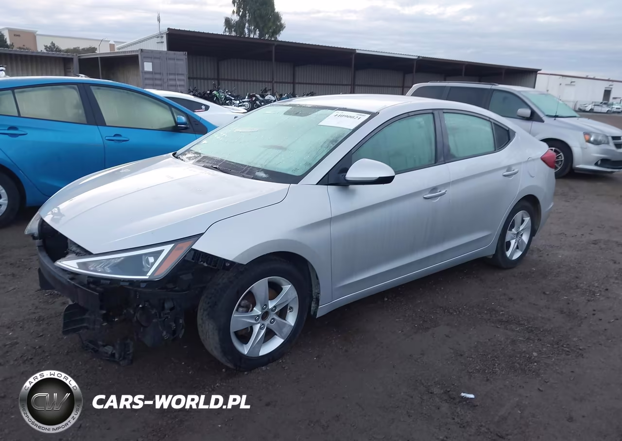 2019 Hyundai Elantra Se VIN:5NPD74LF0KH496637 - 2