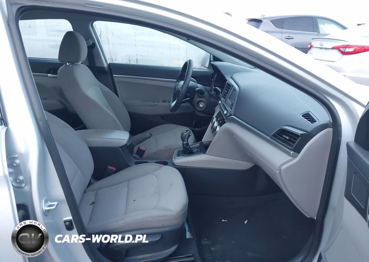 2019 Hyundai Elantra Se VIN:5NPD74LF0KH496637 - 5