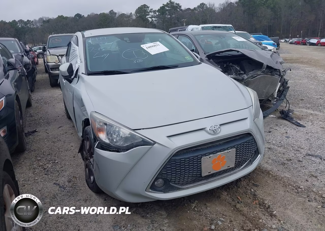 2019 Toyota Yaris Le VIN:3MYDLBYV7KY509419 - 1