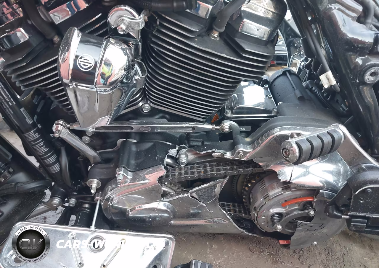2020 Harley-Davidson Flhtcutg VIN:1HD1MAF17LB853937 - 9