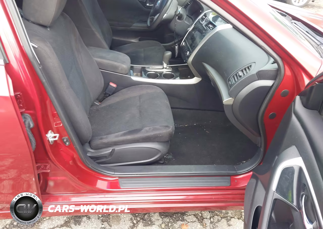 2014 Nissan Altima 2.5 S VIN:1N4AL3AP3EC403409 - 5