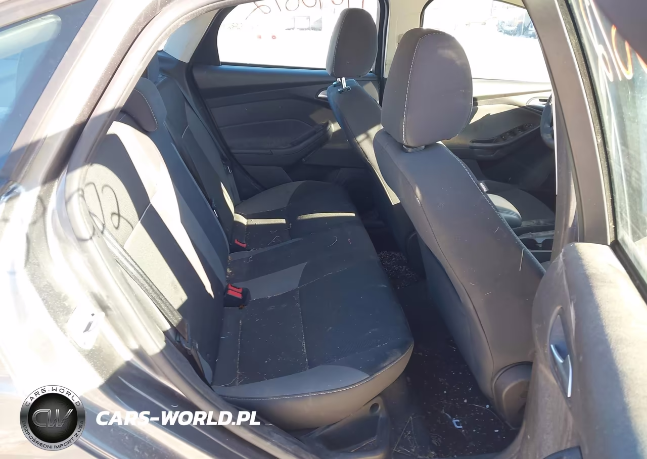 2014 Ford Focus Se VIN:1FADP3F21EL434592 - 8