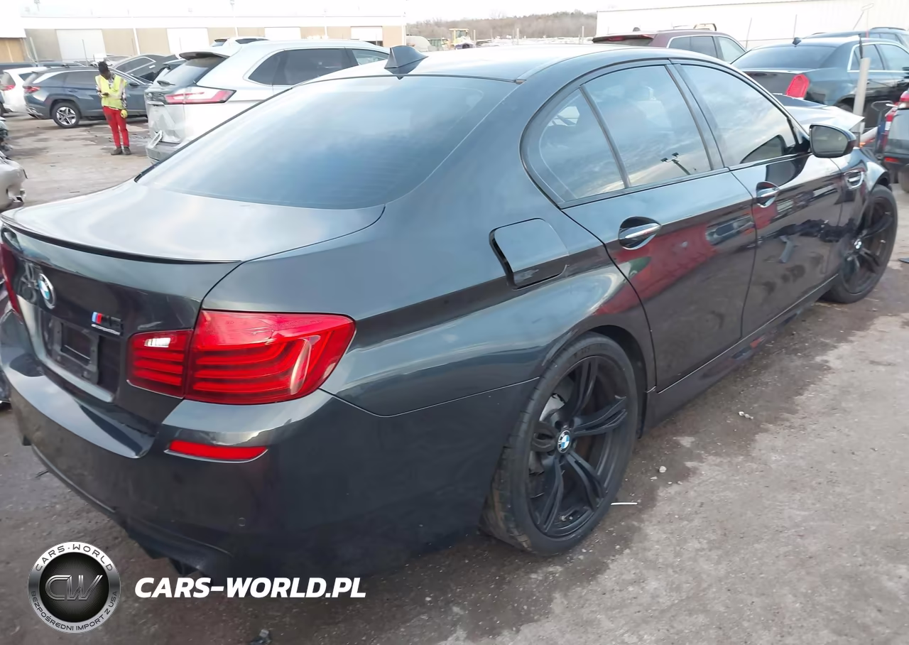 2014 BMW M5 VIN:WBSFV9C54ED593734 - 4