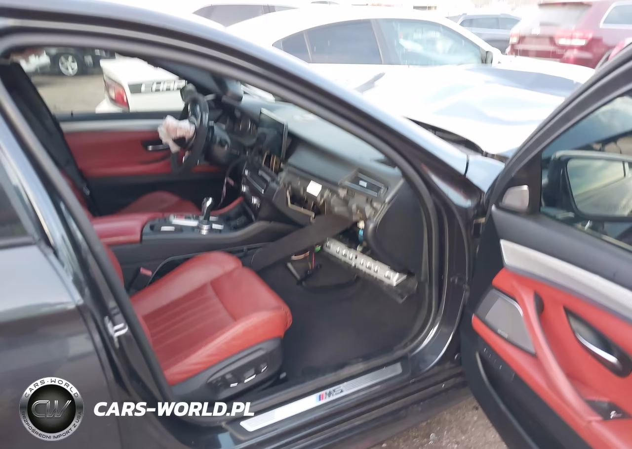 2014 BMW M5 VIN:WBSFV9C54ED593734 - 5