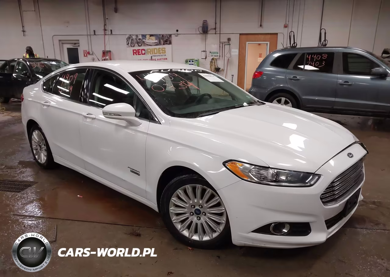 2016 Ford Fusion Energi Se Luxury – zdjęcie 1 z 16
