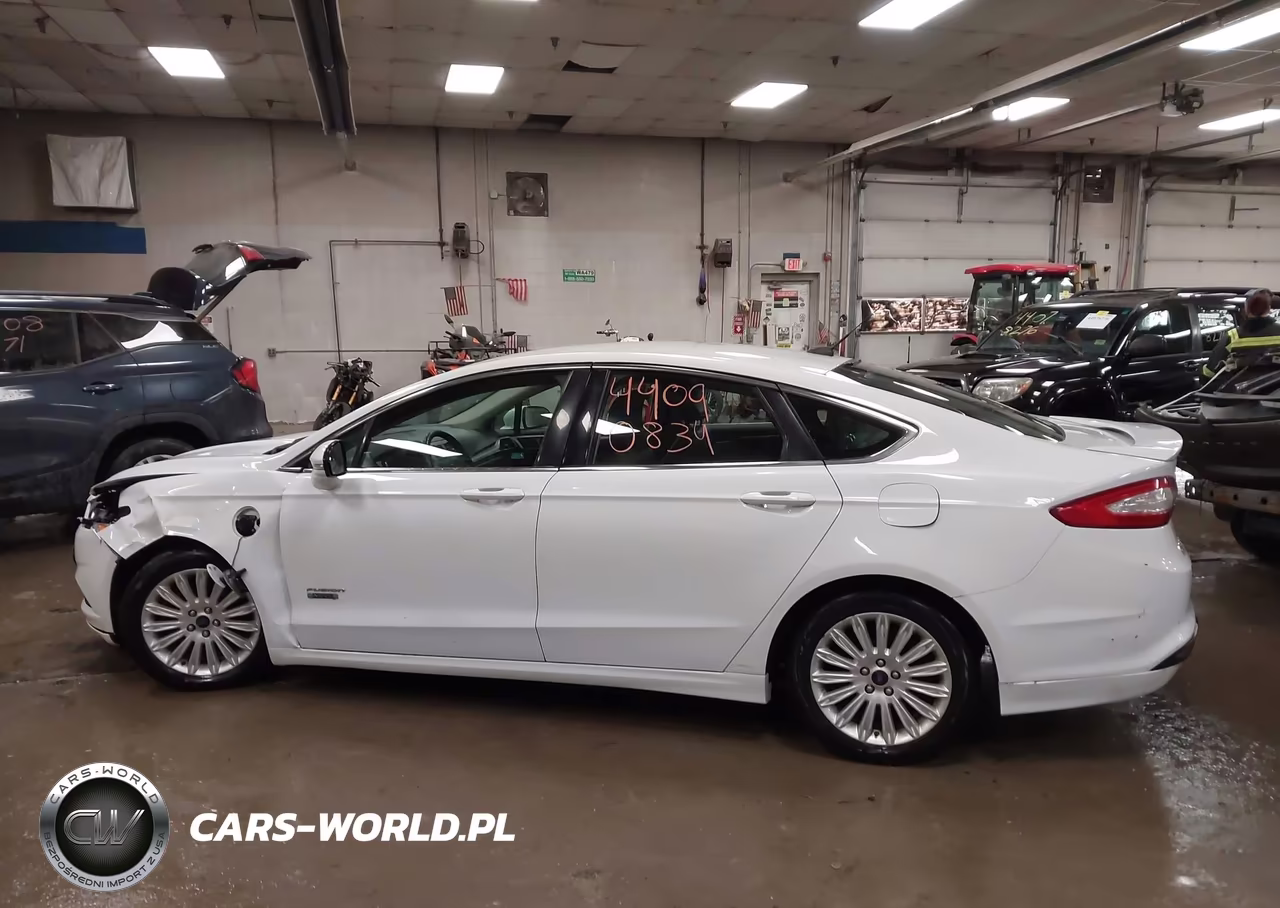 2016 Ford Fusion Energi Se Luxury VIN:3FA6P0PU6GR401664 - 14