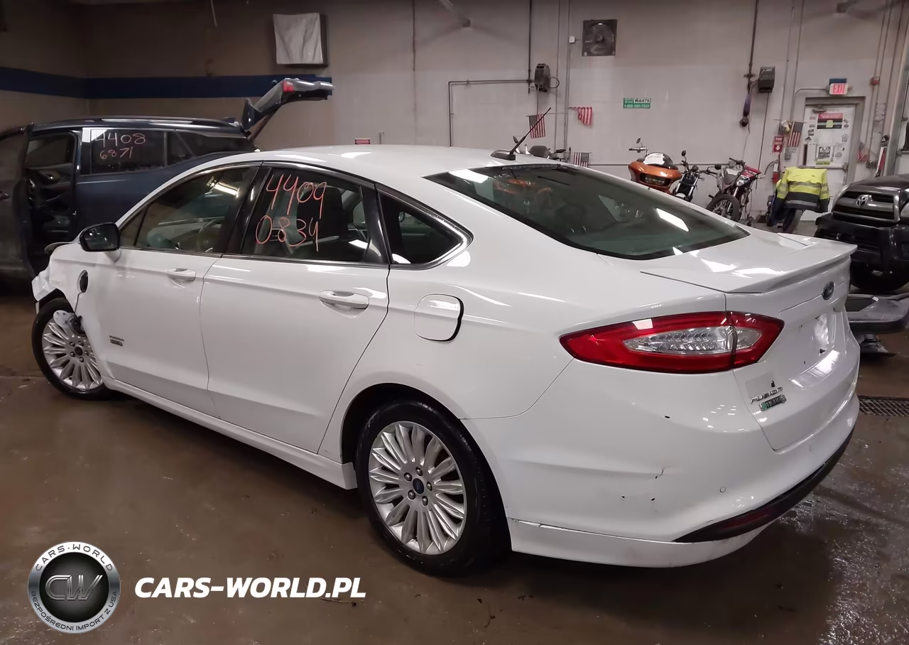 2016 Ford Fusion Energi Se Luxury VIN:3FA6P0PU6GR401664 - 3
