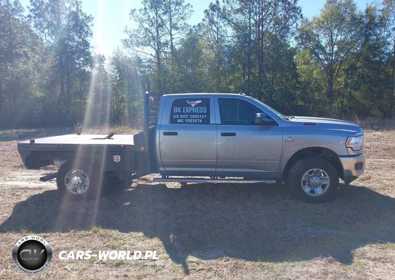 2019 Ram 2500 VIN:3C6UR5HL0KG683276 - 16