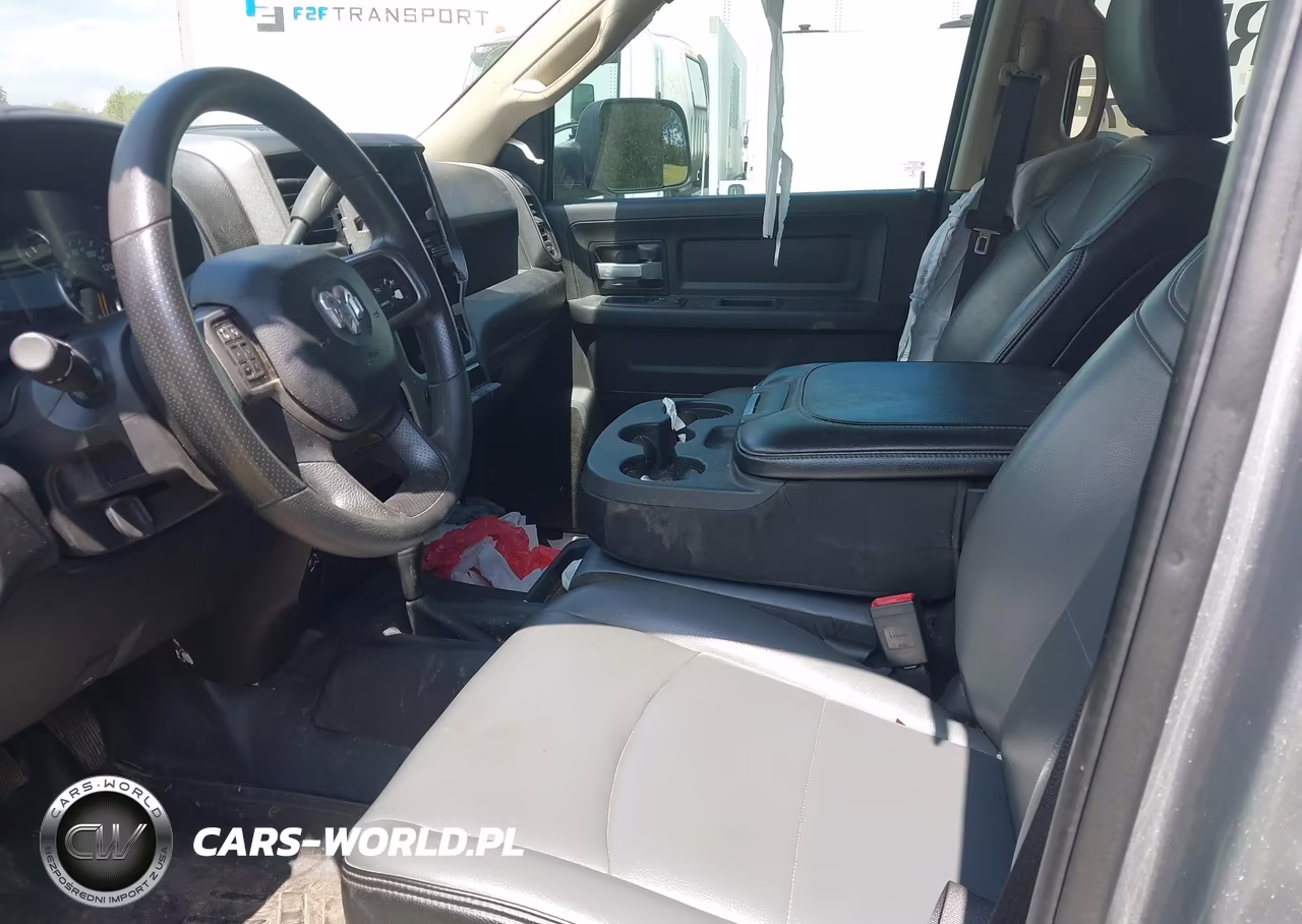 2019 Ram 2500 VIN:3C6UR5HL0KG683276 - 8