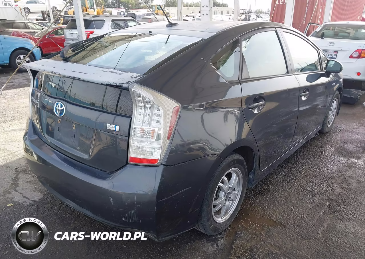 2011 Toyota Prius Two VIN:JTDKN3DU7B1421977 - 4