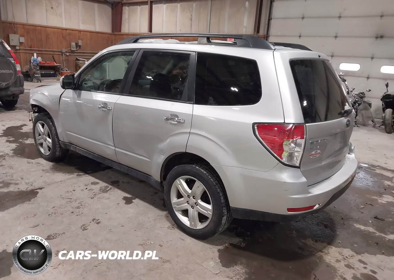 2010 Subaru Forester 2.5X Premium VIN:JF2SH6CC6AH746502 - 3