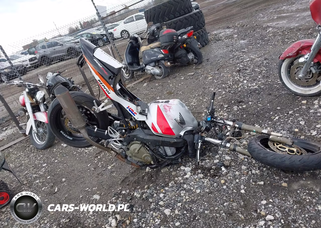 2002 Honda Cbr600 F4 – zdjęcie 1 z 18