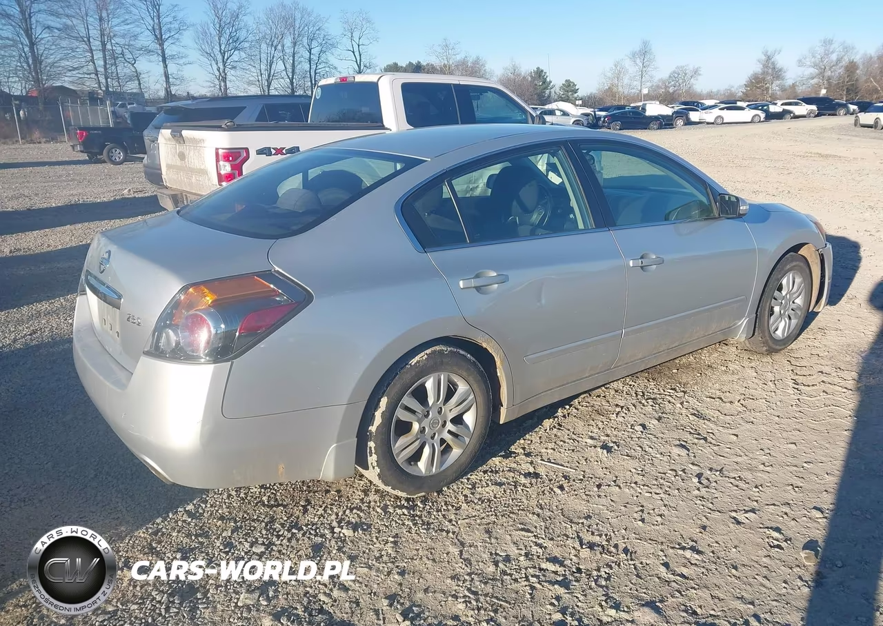 2010 Nissan Altima 2.5 S VIN:1N4AL2AP1AC193817 - 4