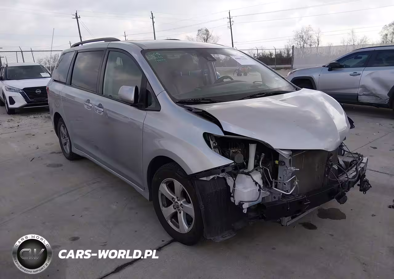 2020 Toyota Sienna Le