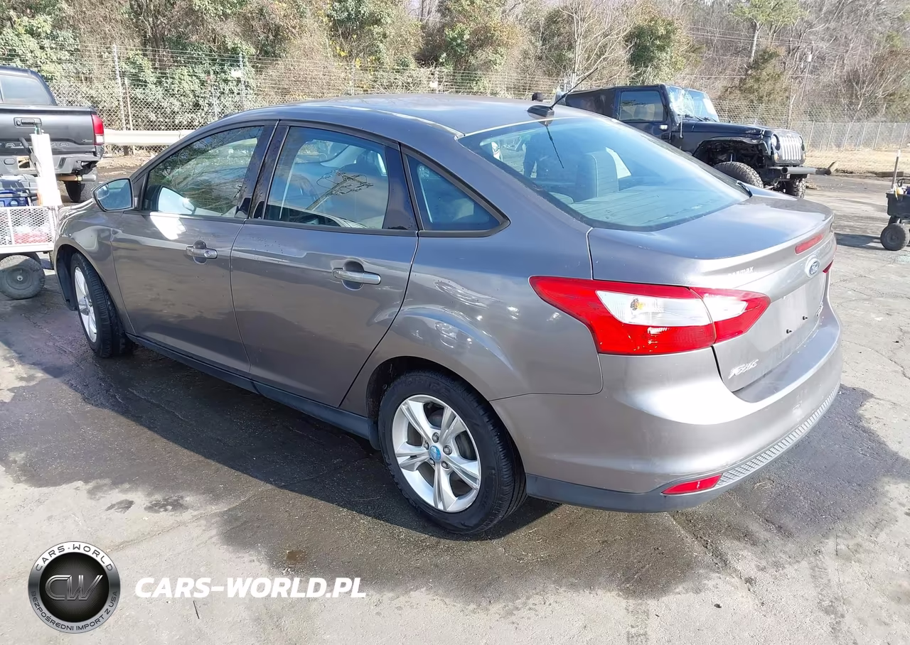 2013 Ford Focus Se VIN:1FADP3F20DL279354 - 3