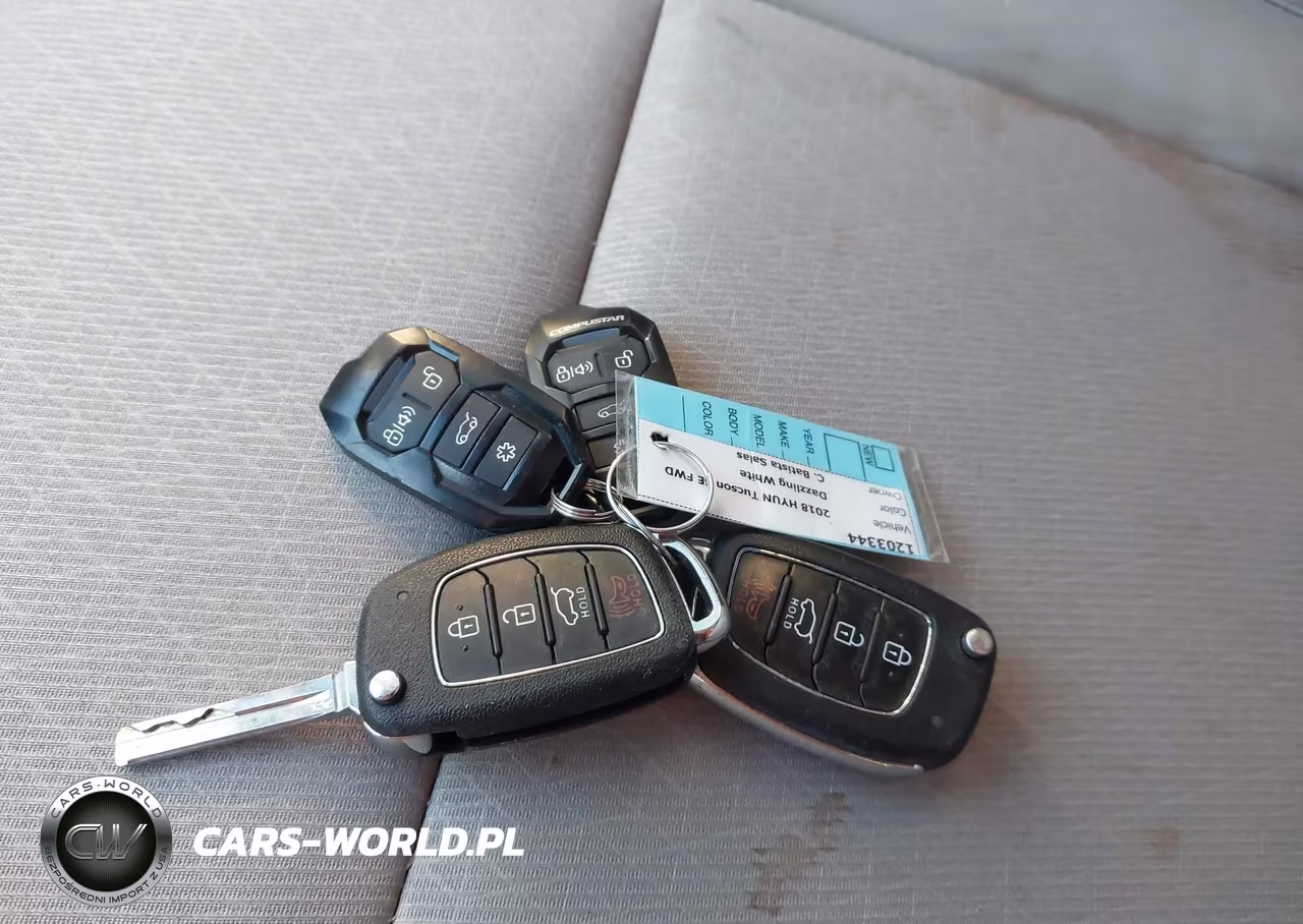 2018 Hyundai Tucson Se VIN:KM8J23A43JU768109 - 11
