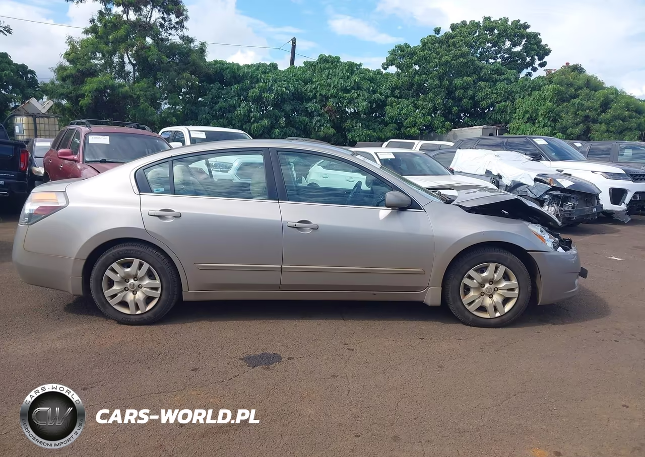 2011 Nissan Altima 2.5 S VIN:1N4AL2AP3BN510776 - 13