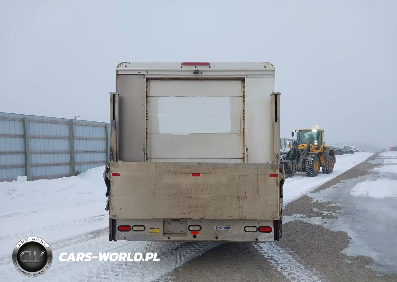 2010 Freightliner Chassis M Line Walk-In Van VIN:4UZAAPDU5ACAS1528 - 15