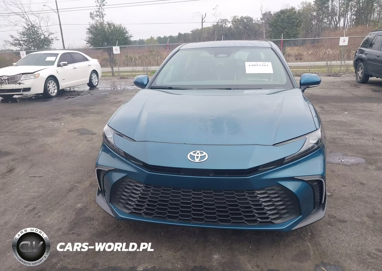 2026 Toyota Camry Se VIN:4T1DAACK3TU229945 - 13