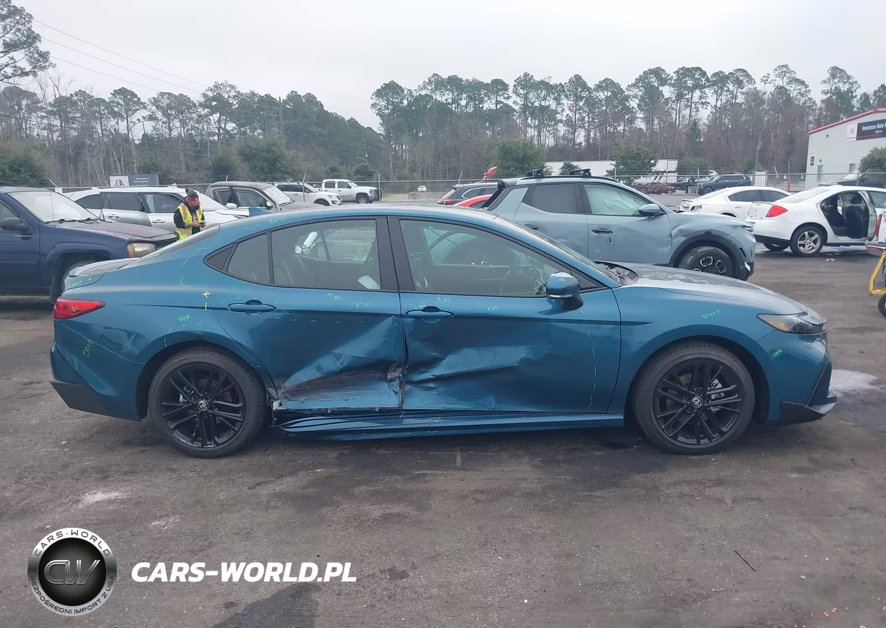 2026 Toyota Camry Se VIN:4T1DAACK3TU229945 - 14