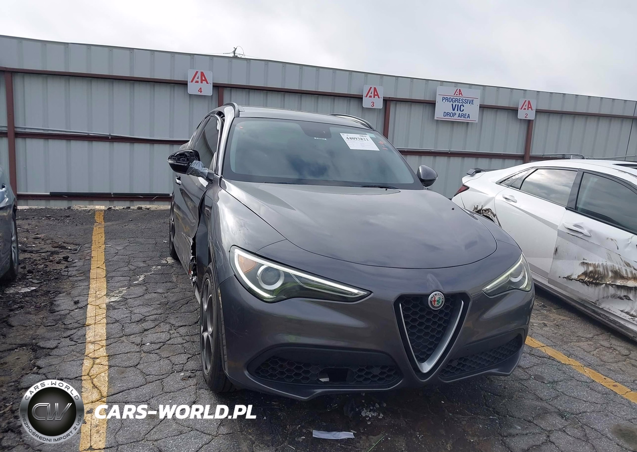 2018 Alfa Romeo Stelvio Sport Awd